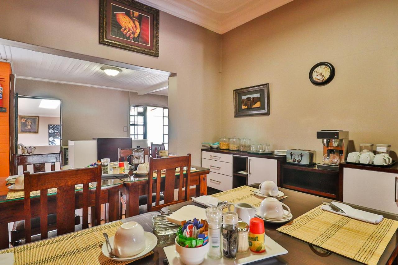 Sunbury Bed And Breakfast Joanesburgo Exterior foto